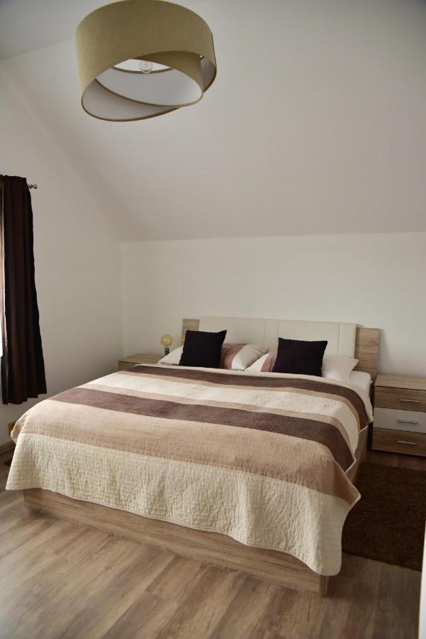 Lukov  Apartman Lukov מראה חיצוני תמונה